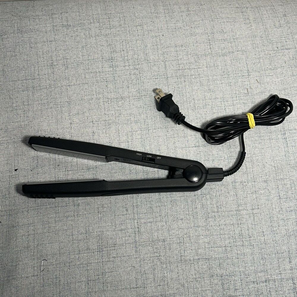 Revlon Ceramic Hair Straightener Flat Iron Tested & Works Great No Prior Use